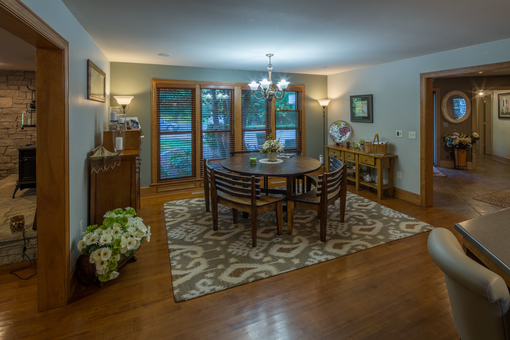 16533 300th St., Mason City